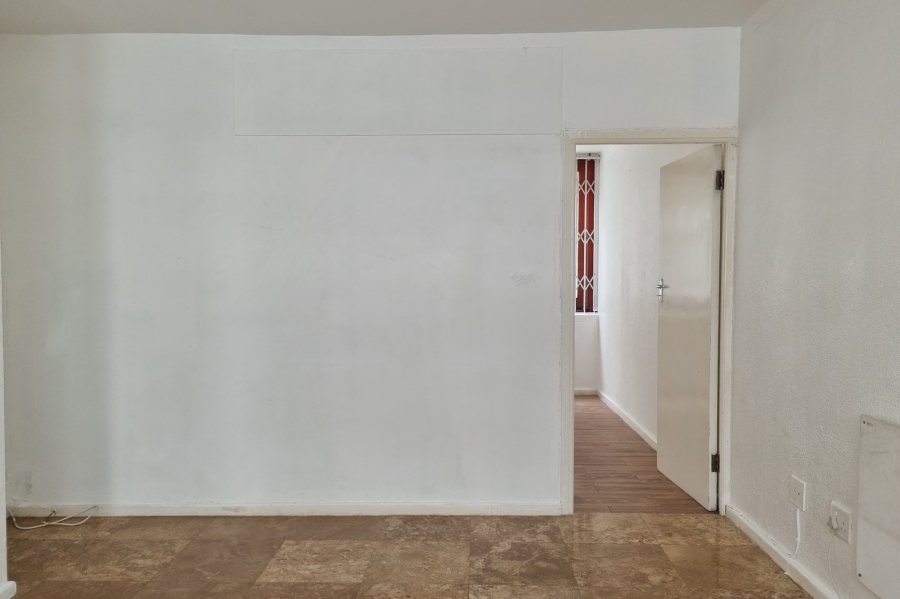 2 Bedroom Property for Sale in Green Point Western Cape